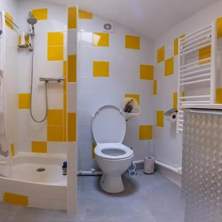 Beautiful House In Holiday home Giverny